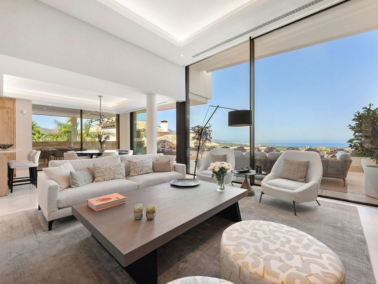 Apartment for Sale in La Quinta, Malaga 1