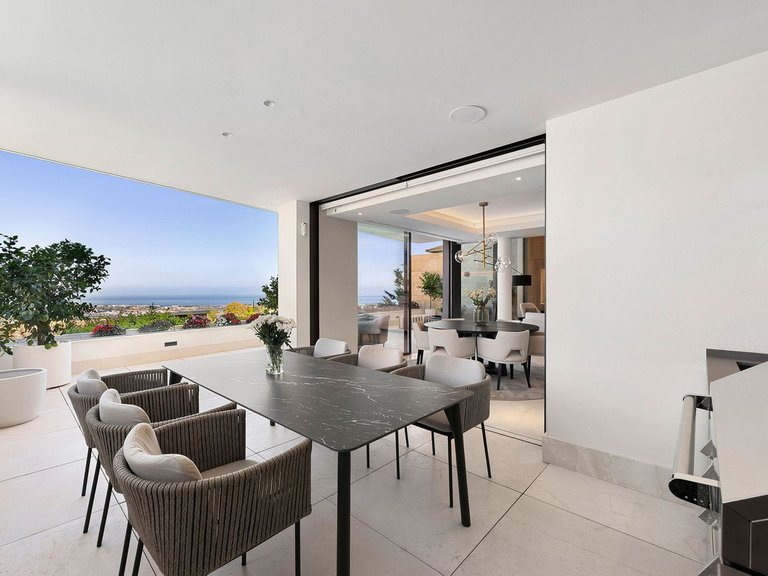 Apartment for Sale in La Quinta, Malaga 15