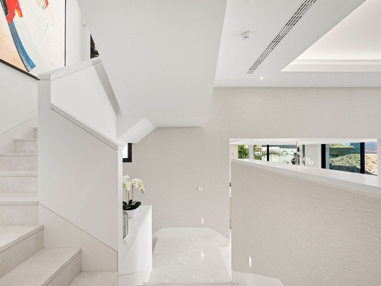 Apartment for Sale in La Quinta, Malaga 16