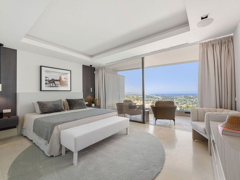 Apartment for Sale in La Quinta, Malaga 17