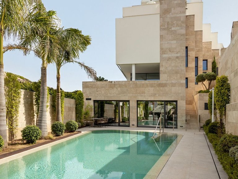 Apartment for Sale in La Quinta, Malaga 2