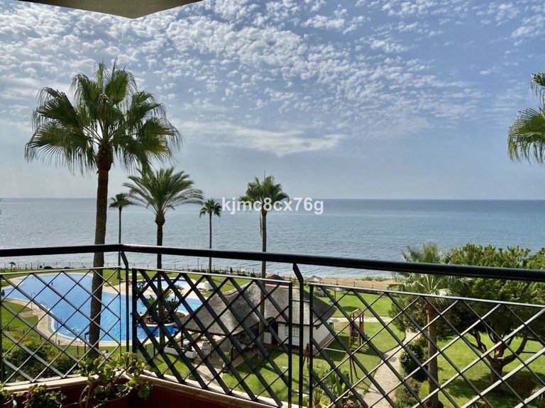 Apartment for Sale in Calahonda, Malaga 1