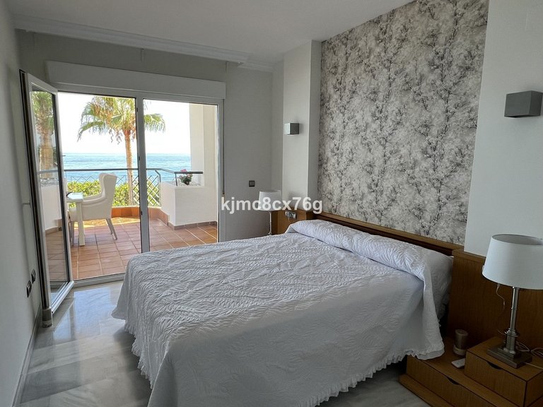 Apartment for Sale in Calahonda, Malaga 13