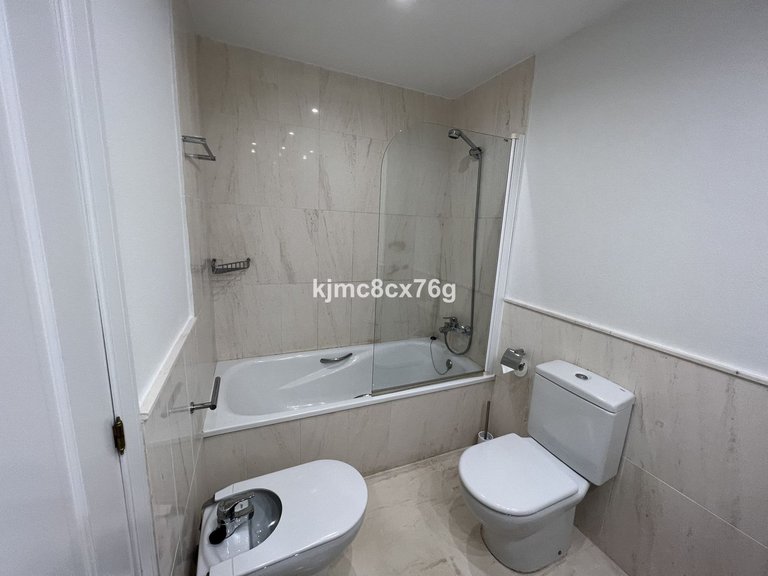 Apartment for Sale in Calahonda, Malaga 20