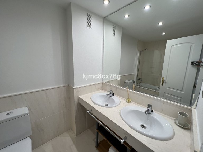 Apartment for Sale in Calahonda, Malaga 21