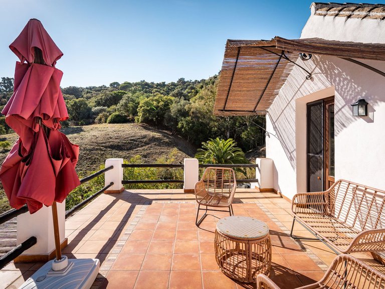 Country House for Sale in Casares, Malaga 3