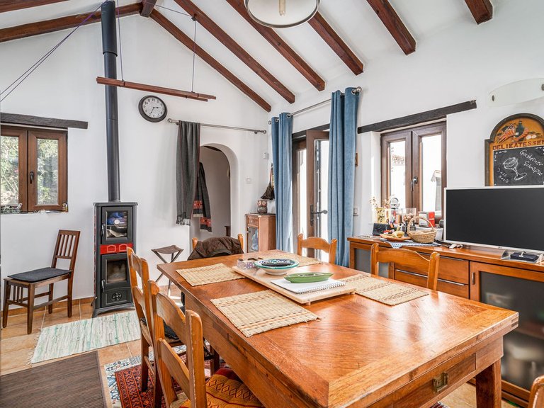 Country House for Sale in Casares, Malaga 9