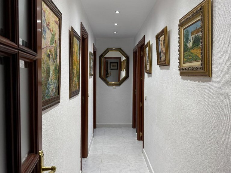 Apartment for Sale in Capuchinos, Malaga 17