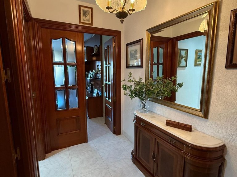 Apartment for Sale in Capuchinos, Malaga 2