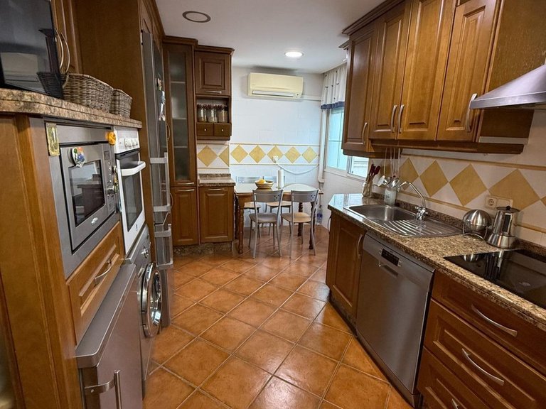 Apartment for Sale in Capuchinos, Malaga 22