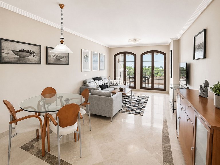 Apartment for Sale in Los Arqueros Golf, Malaga 16