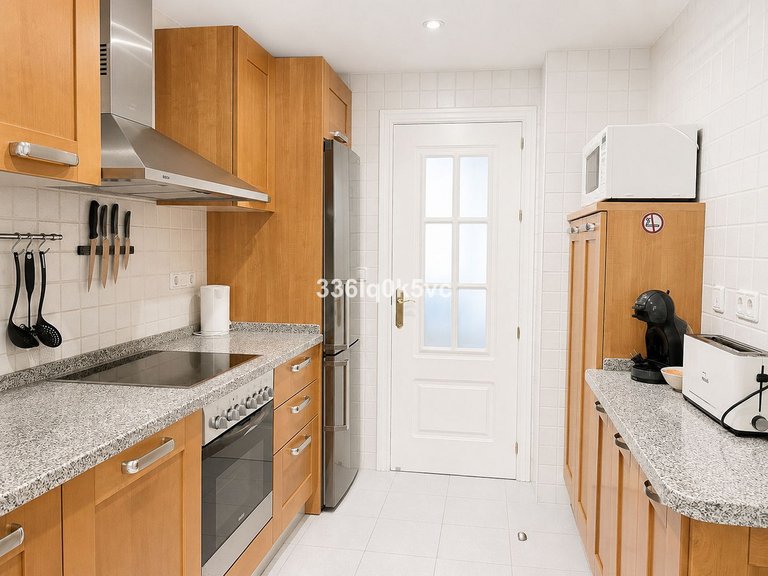 Apartment for Sale in Los Arqueros Golf, Malaga 26
