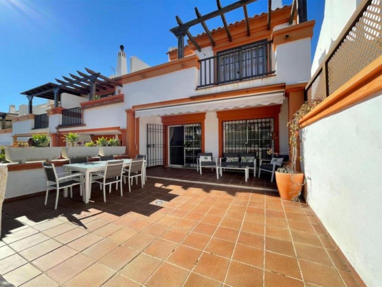 Villa for Sale in Marbella, Malaga 1