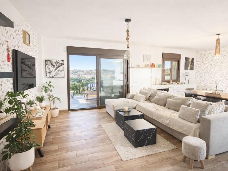 Villa for Sale in Calahonda, Malaga 3