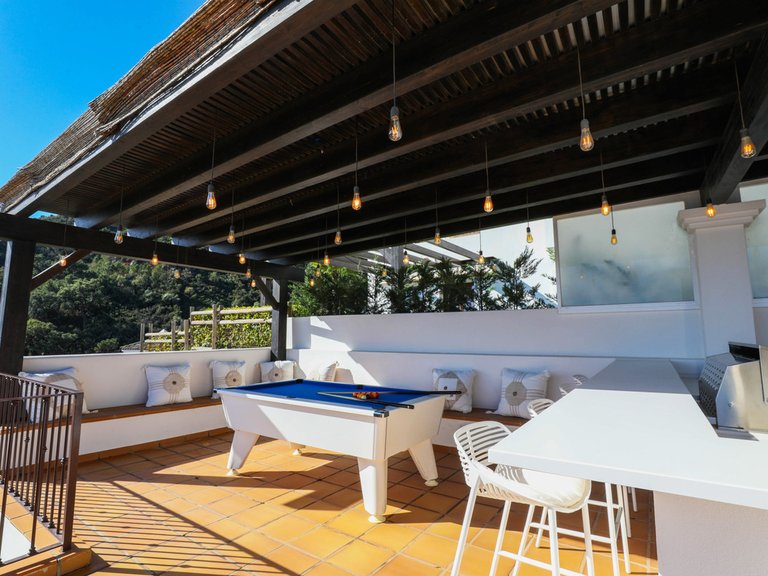 Villa for Sale in Benahavís, Malaga 11