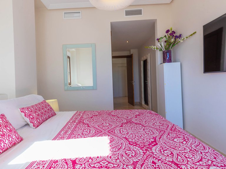 Villa for Sale in Benahavís, Malaga 18