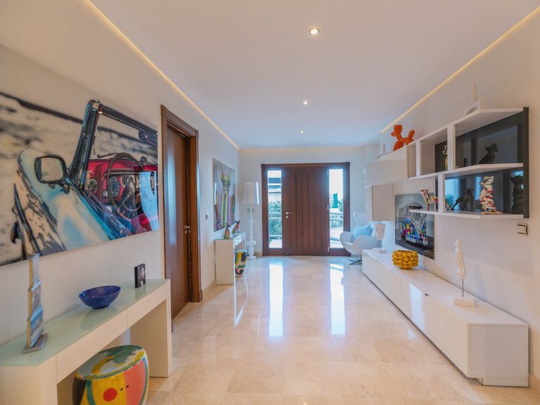 Villa for Sale in Benahavís, Malaga 25