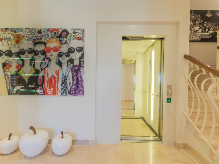 Villa for Sale in Benahavís, Malaga 26