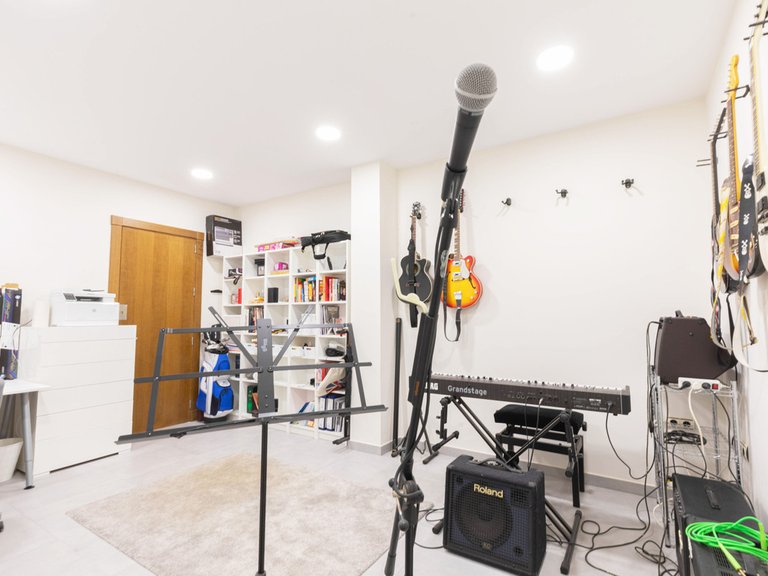 Villa for Sale in Benahavís, Malaga 32