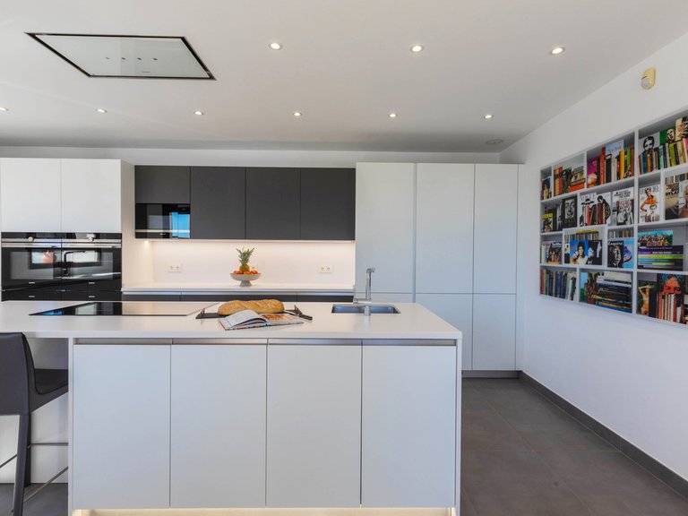 Villa for Sale in Benahavís, Malaga 7