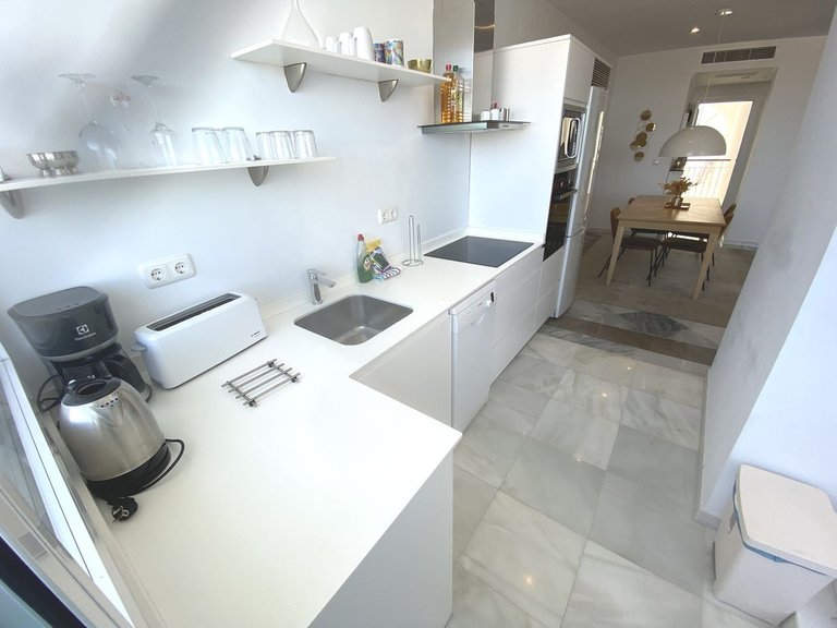 Apartment for Sale in Nueva Andalucía, Malaga 18