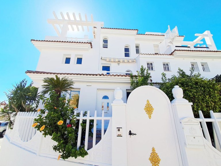 Villa for Sale in Benalmadena, Malaga 1
