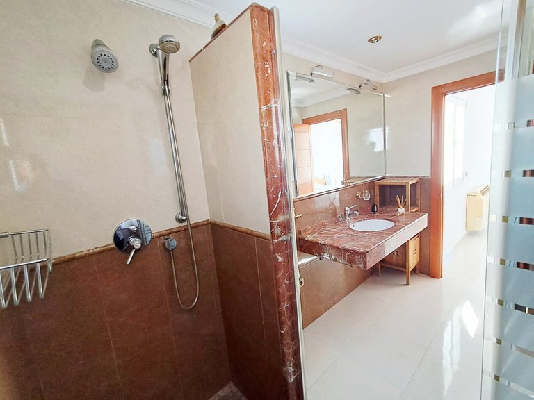 Villa for Sale in Benalmadena, Malaga 23