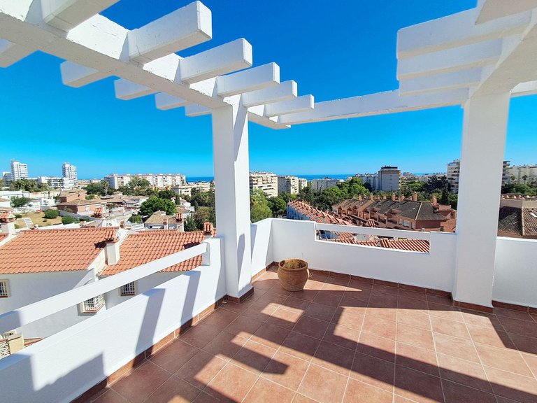 Villa for Sale in Benalmadena, Malaga 8
