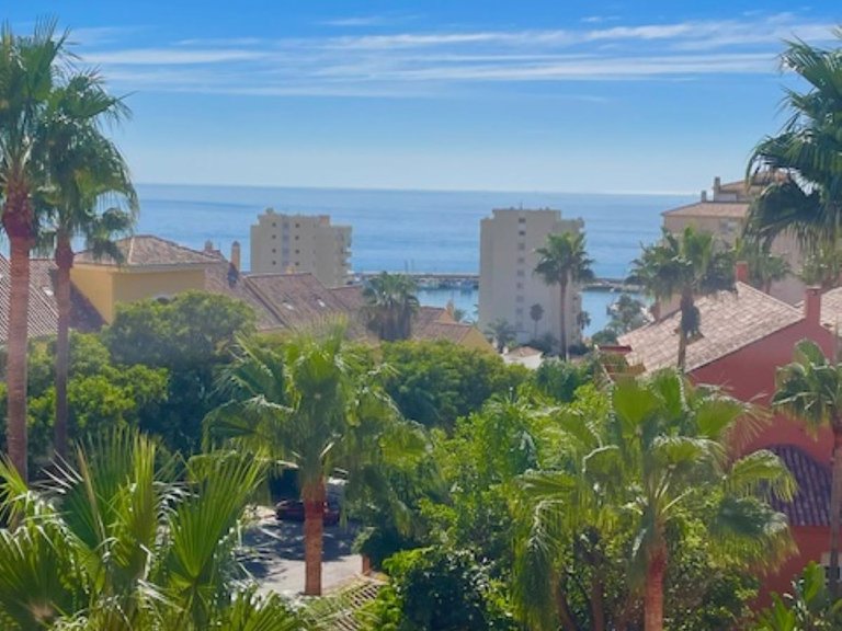 Apartment for Sale in Estepona, Malaga 2
