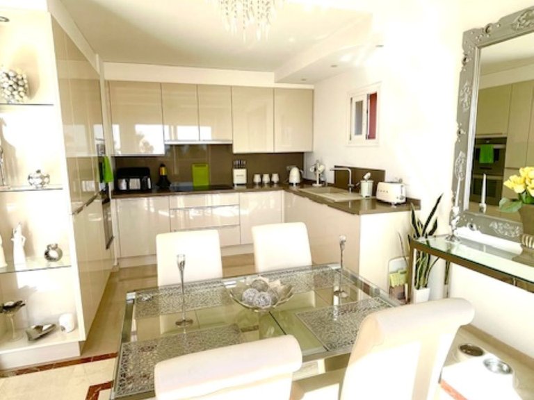 Apartment for Sale in Estepona, Malaga 7