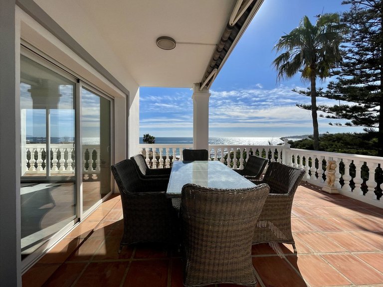 Villa for Sale in El Chaparral, Malaga 12