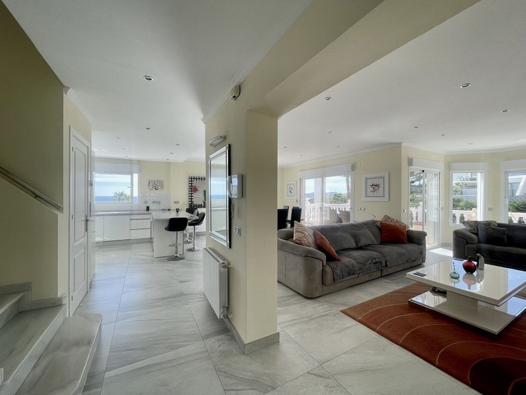 Villa for Sale in El Chaparral, Malaga 13