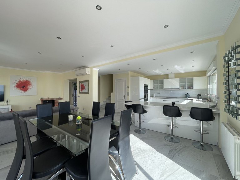 Villa for Sale in El Chaparral, Malaga 21