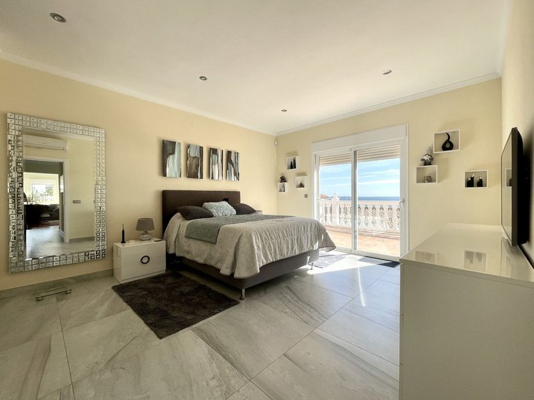 Villa for Sale in El Chaparral, Malaga 25
