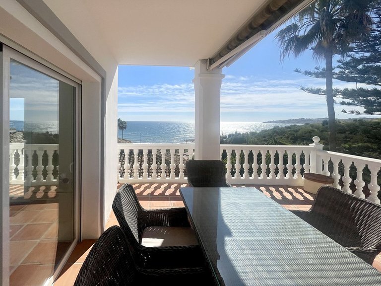 Villa for Sale in El Chaparral, Malaga 6