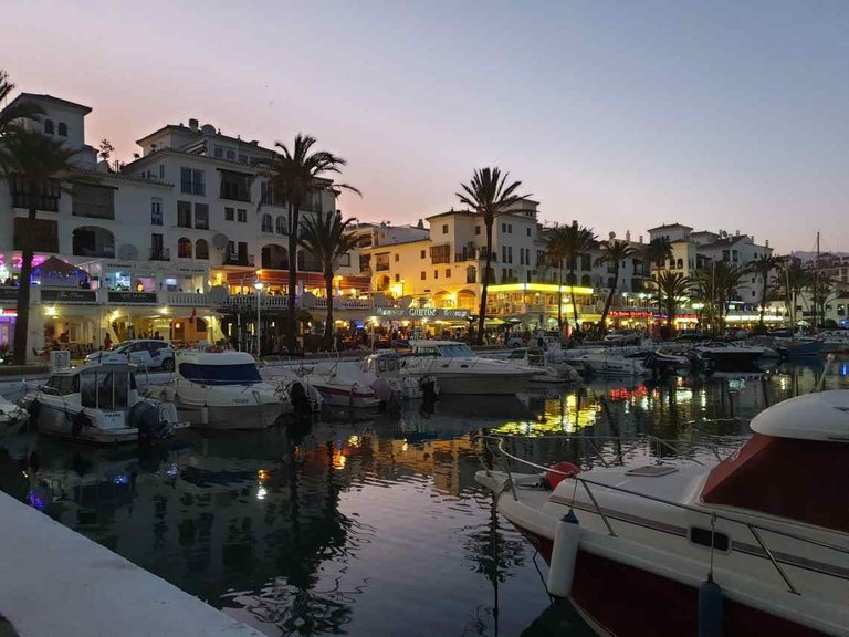 Apartment for Sale in La Duquesa, Malaga 37