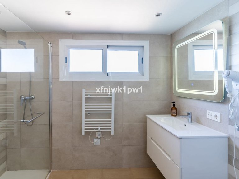 Apartment for Sale in Calahonda, Malaga 9