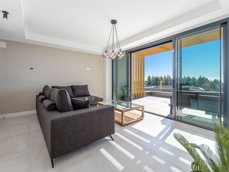 Villa for Sale in El Chaparral, Malaga 11