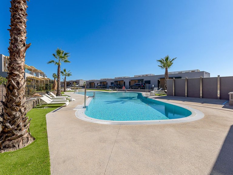 Villa for Sale in El Chaparral, Malaga 24