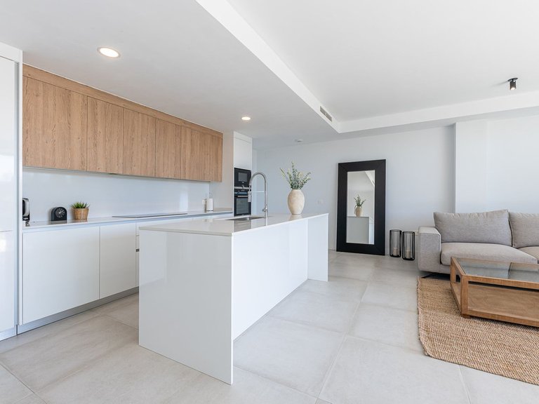 Villa for Sale in El Chaparral, Malaga 4