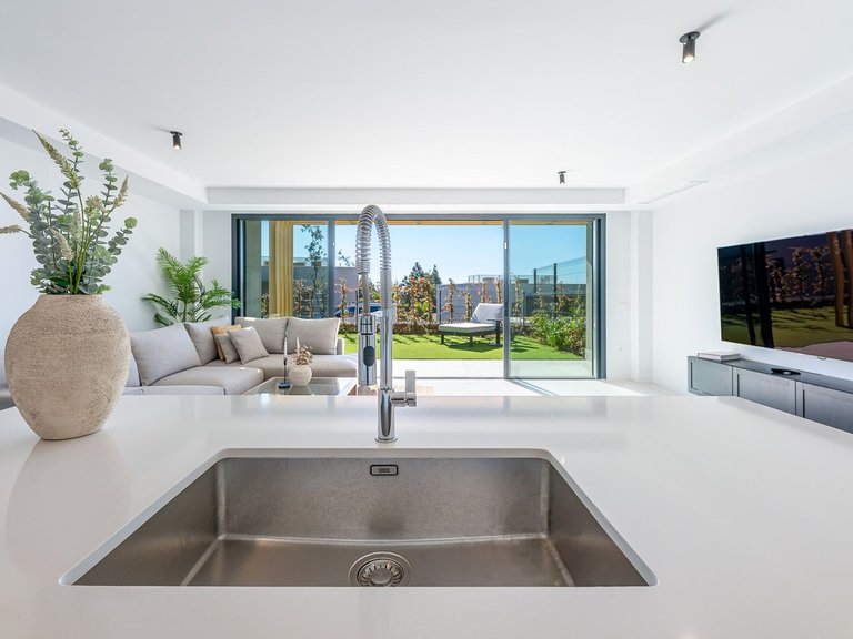 Villa for Sale in El Chaparral, Malaga 5