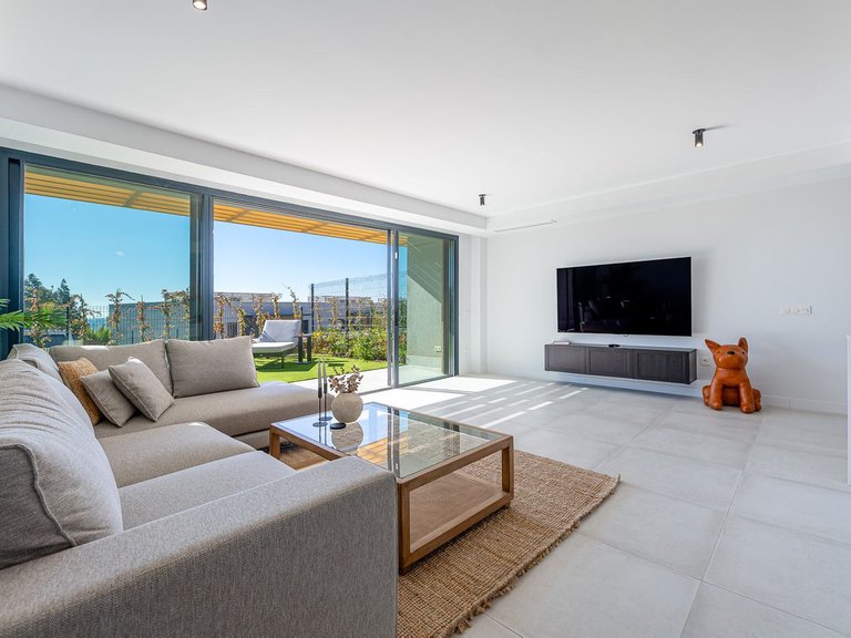 Villa for Sale in El Chaparral, Malaga 8