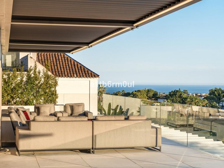 Villa for Sale in La Quinta, Malaga 34
