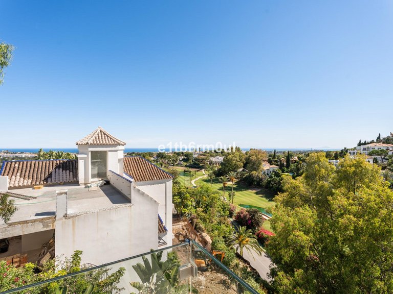 Villa for Sale in La Quinta, Malaga 58
