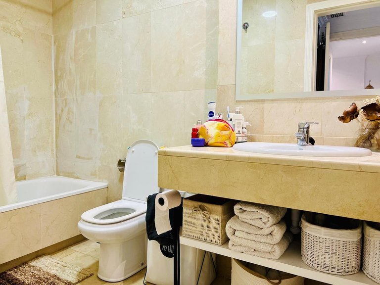 Apartment for Sale in The Golden Mile, Malaga 13