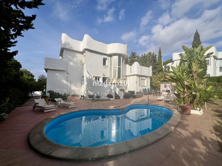 Villa for Sale in Reserva De Marbella, Malaga 1