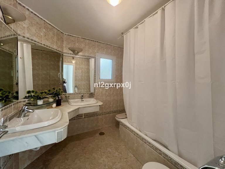 Villa for Sale in Reserva De Marbella, Malaga 11