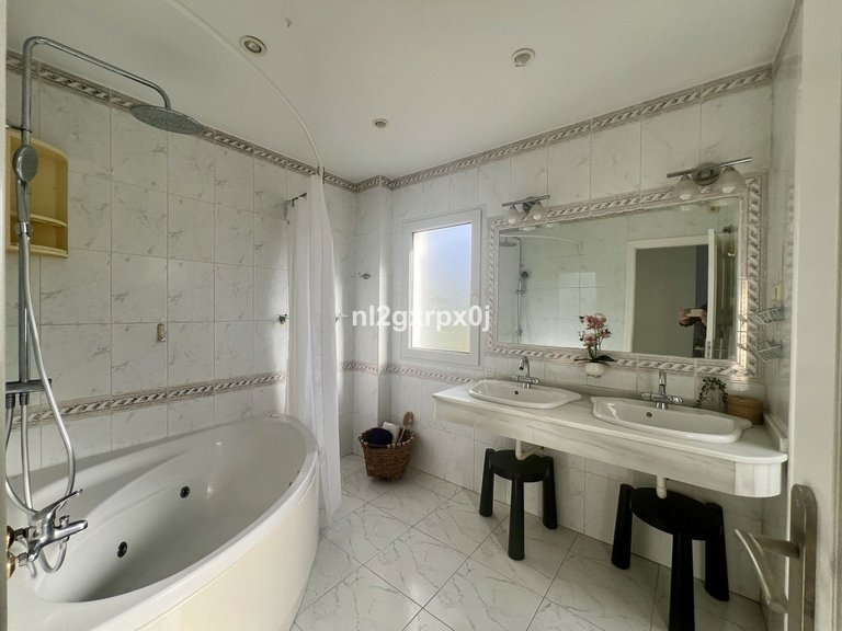 Villa for Sale in Reserva De Marbella, Malaga 19