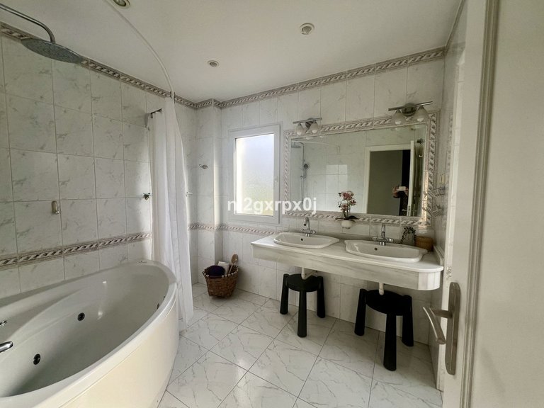 Villa for Sale in Reserva De Marbella, Malaga 23