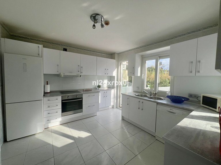 Villa for Sale in Reserva De Marbella, Malaga 28
